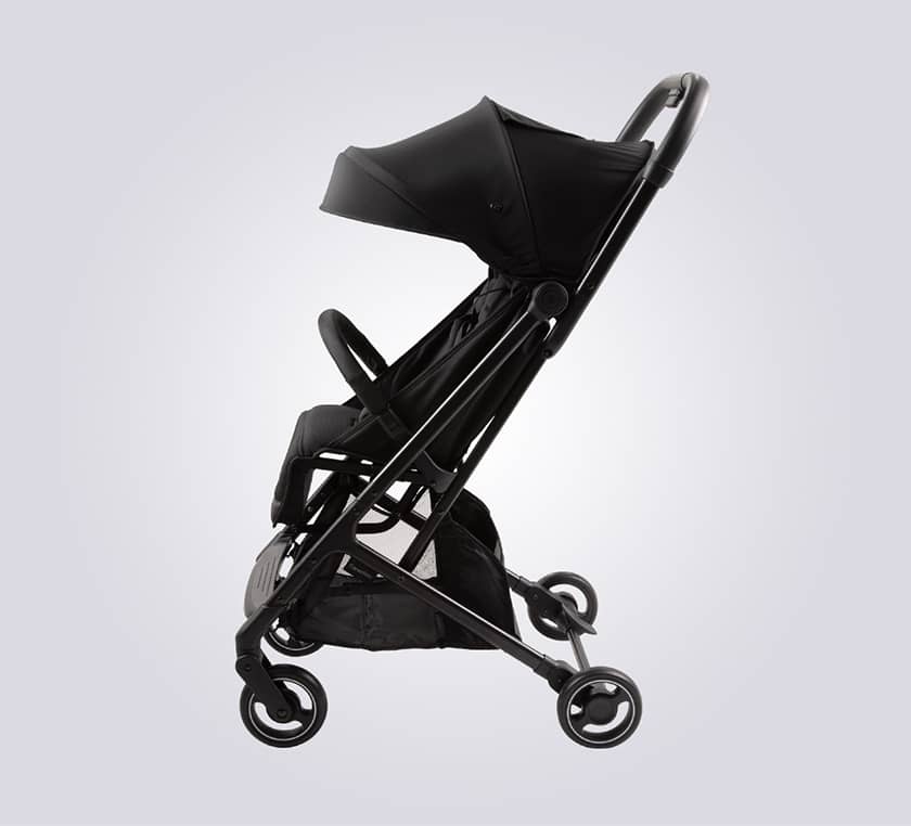 Coche EASY con Porta Bebé Negro