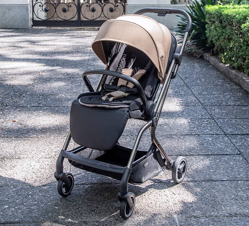 Coche Lyon con Accesorios Ámbar