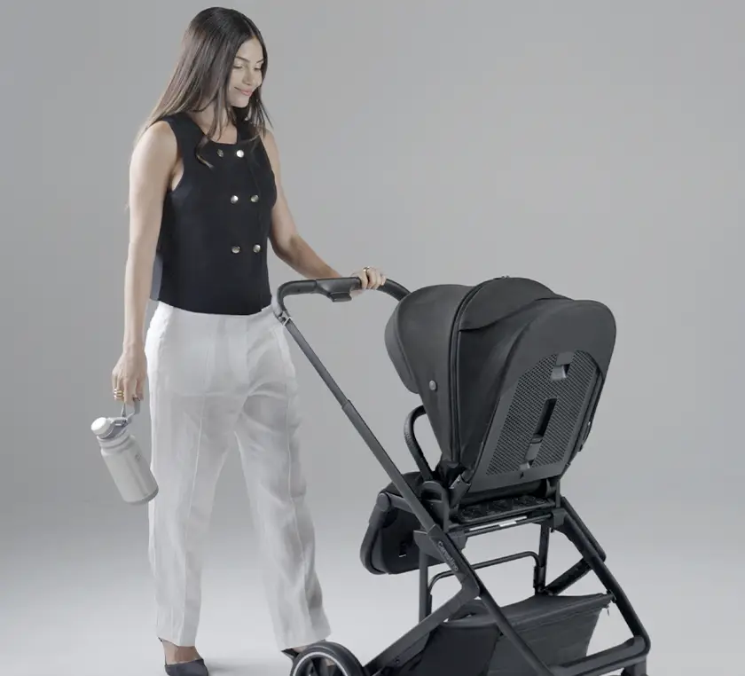 Coche GALES con Accesorios Negro